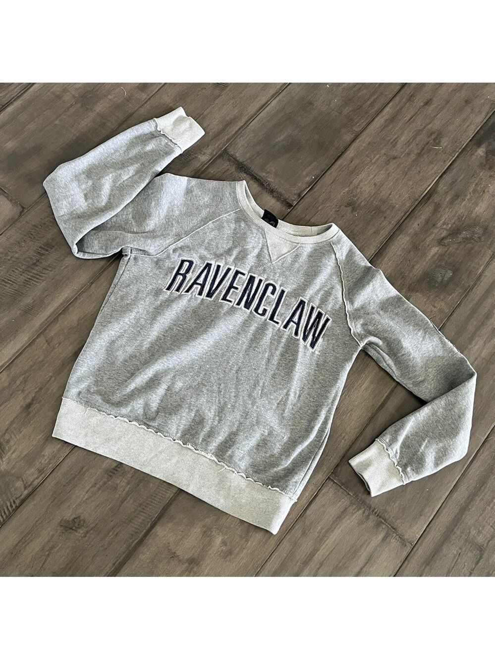 The Wizarding World of Harry Potter Ravenclaw Sweatshirt - Size Small